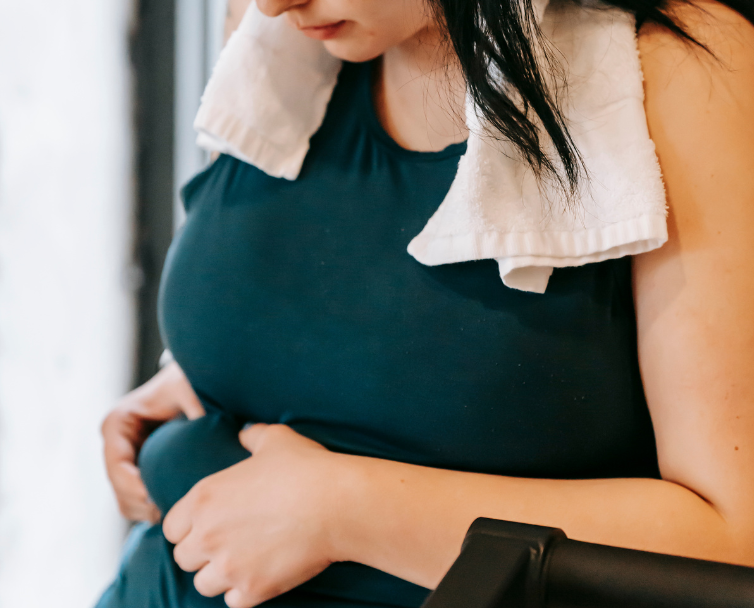 4 ĐỘNG TÁC GIẢM MỠ BỤNG THẦN KỲ CHO CHỊ EM