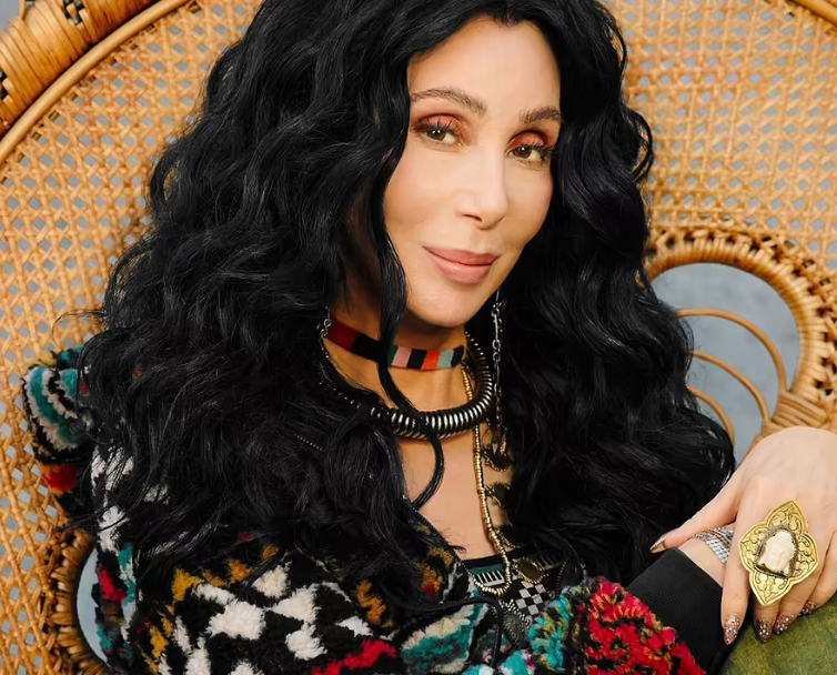 CHẾ ĐỘ ĂN GIÚP CHER CÓ NGOẠI HÌNH TRẺ TRUNG Ở TUỔI U80