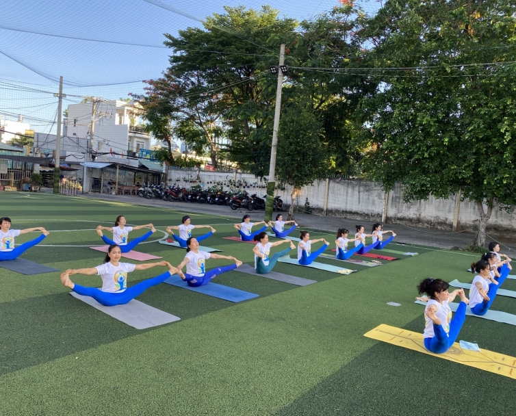 YOGA NGOÀI TRỜI – LIỆU PHÁP CHỮA LÀNH THÂN – TÂM - TRÍ